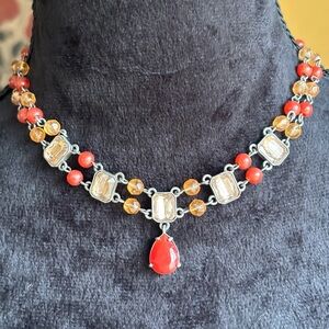🌸VTG Avon Orange and Amber Tone Bead Necklace